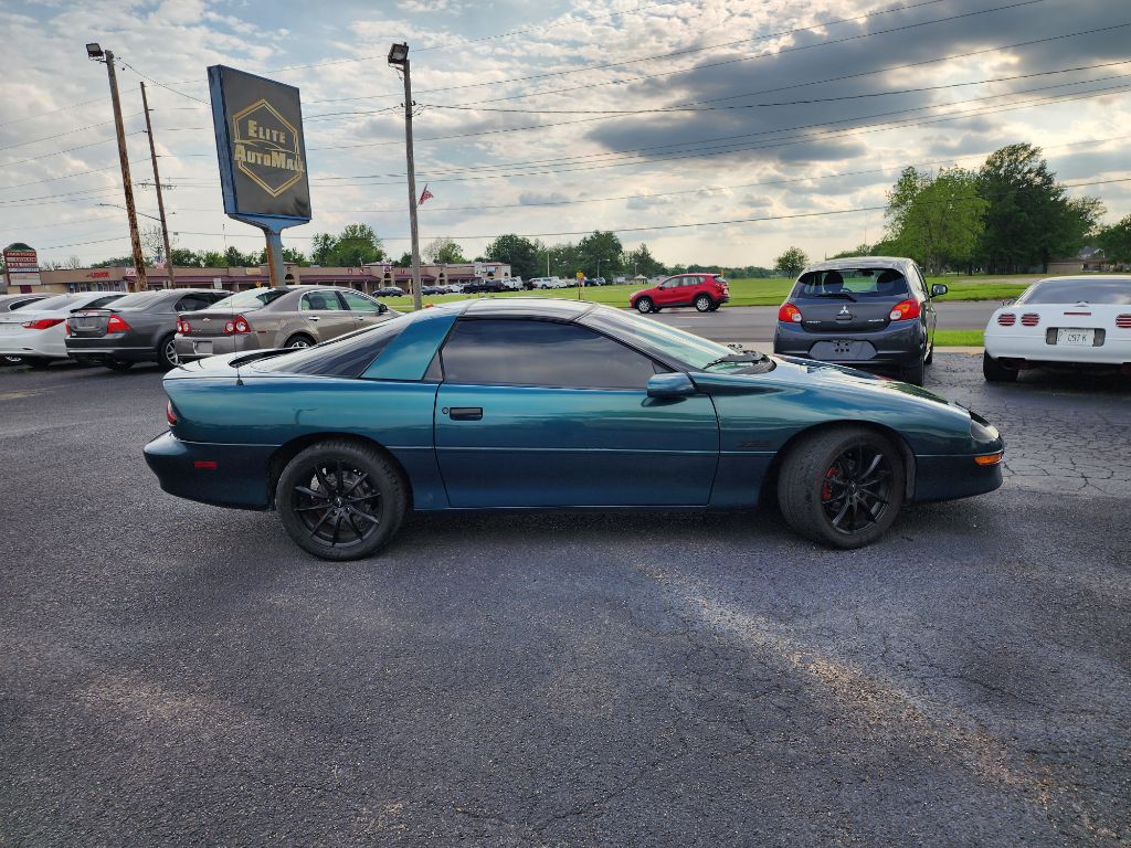 Photo 3 of this CHEVROLET CAMARO