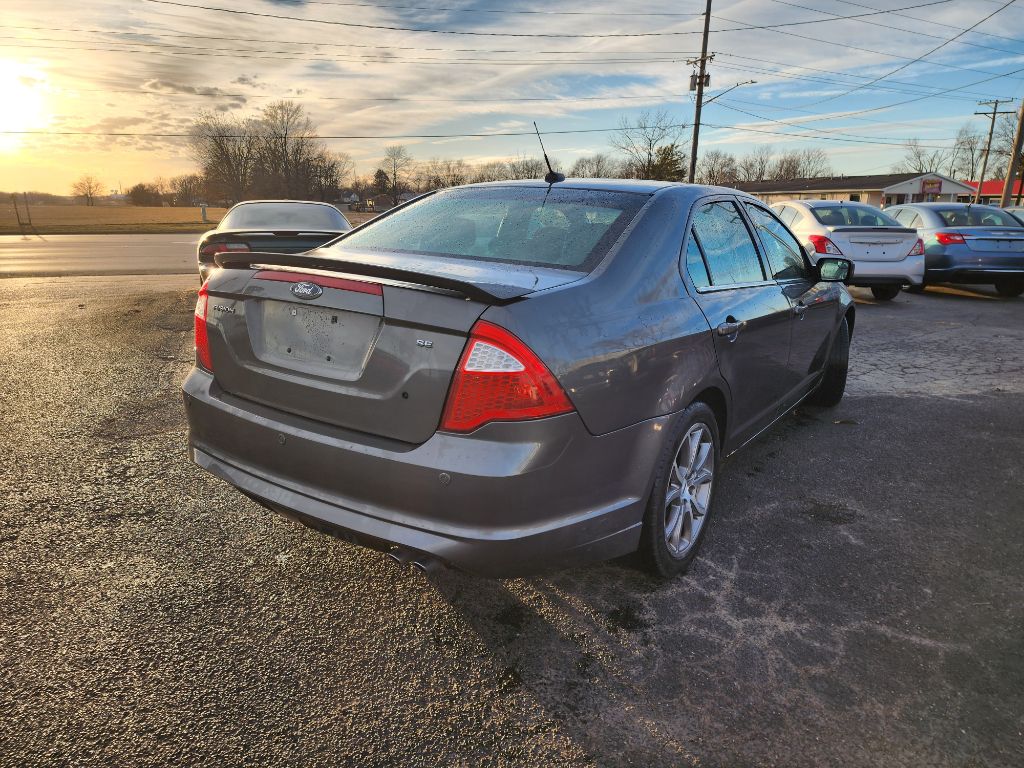 Photo 4 of this FORD FUSION