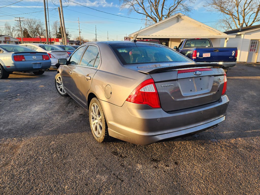 Photo 8 of this FORD FUSION
