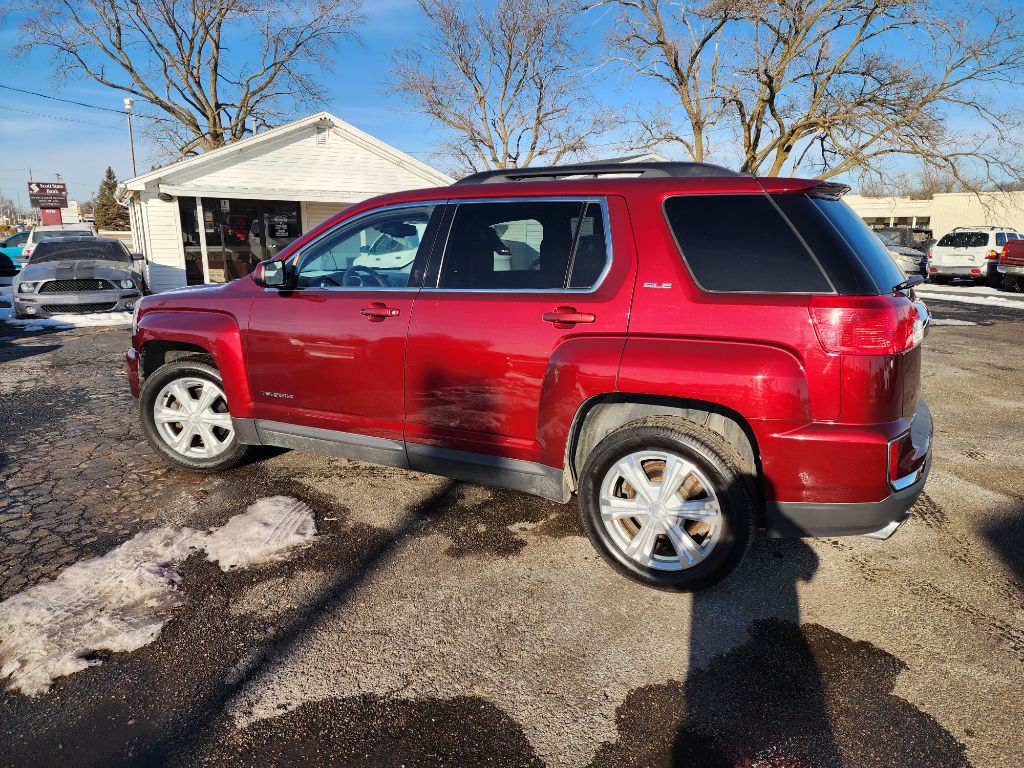 Photo 8 of this GMC TERRAIN