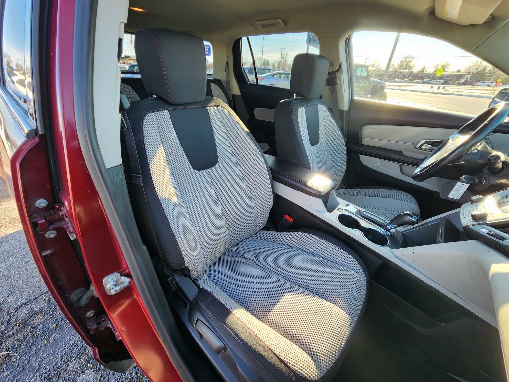 Photo 16 of this GMC TERRAIN