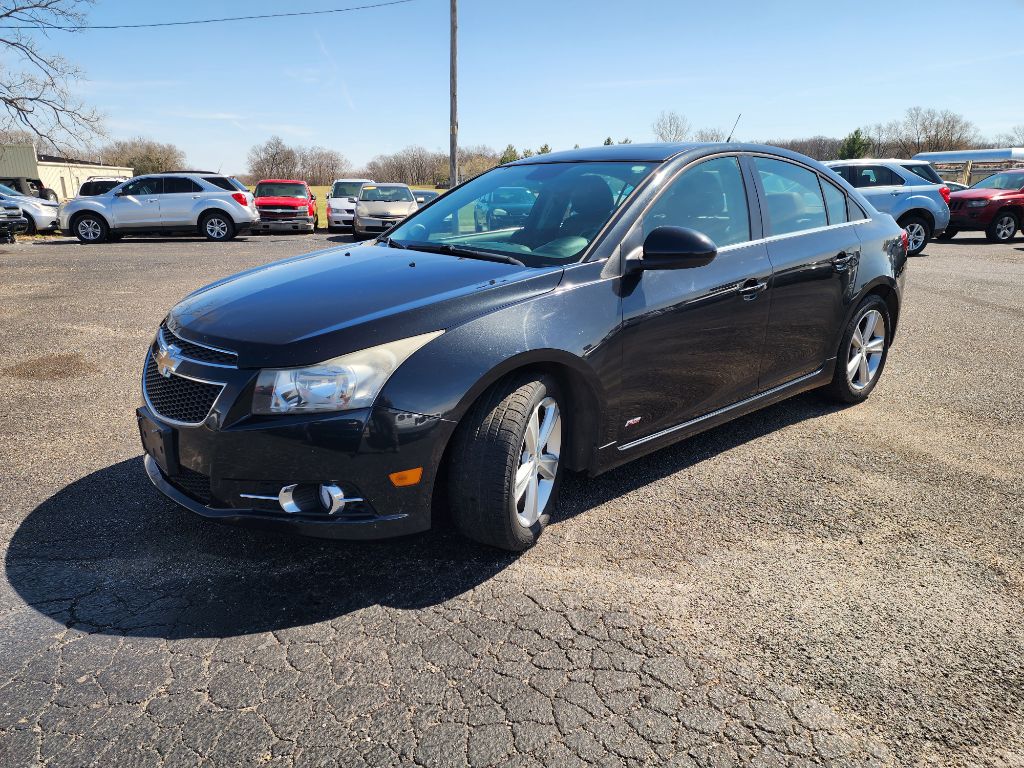 Photo 9 of this CHEVROLET CRUZE