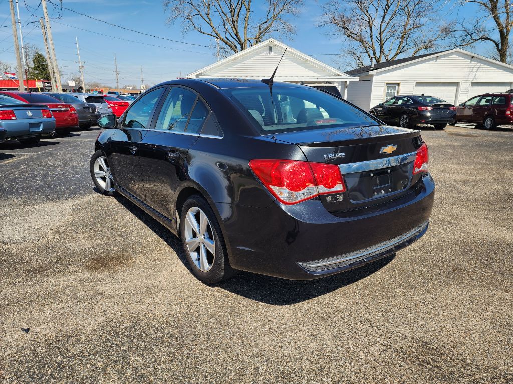 Photo 7 of this CHEVROLET CRUZE