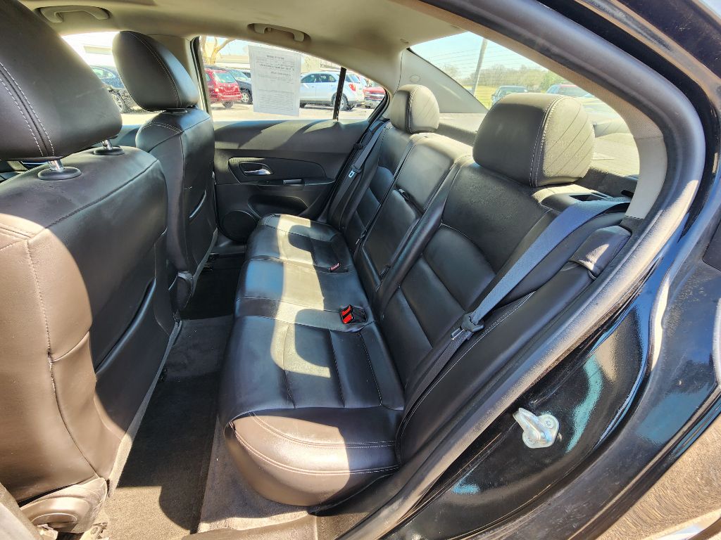 Photo 17 of this CHEVROLET CRUZE