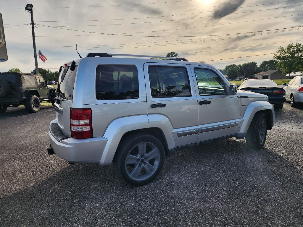 Photo 5 of this JEEP LIBERTY