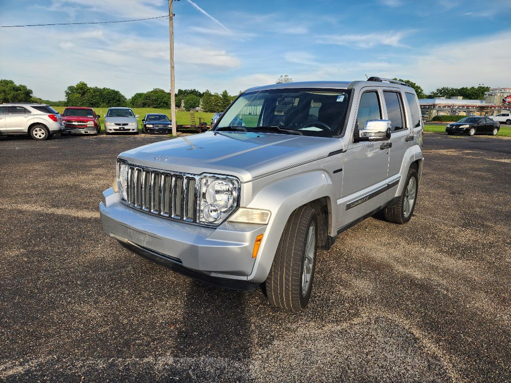Photo 11 of this JEEP LIBERTY