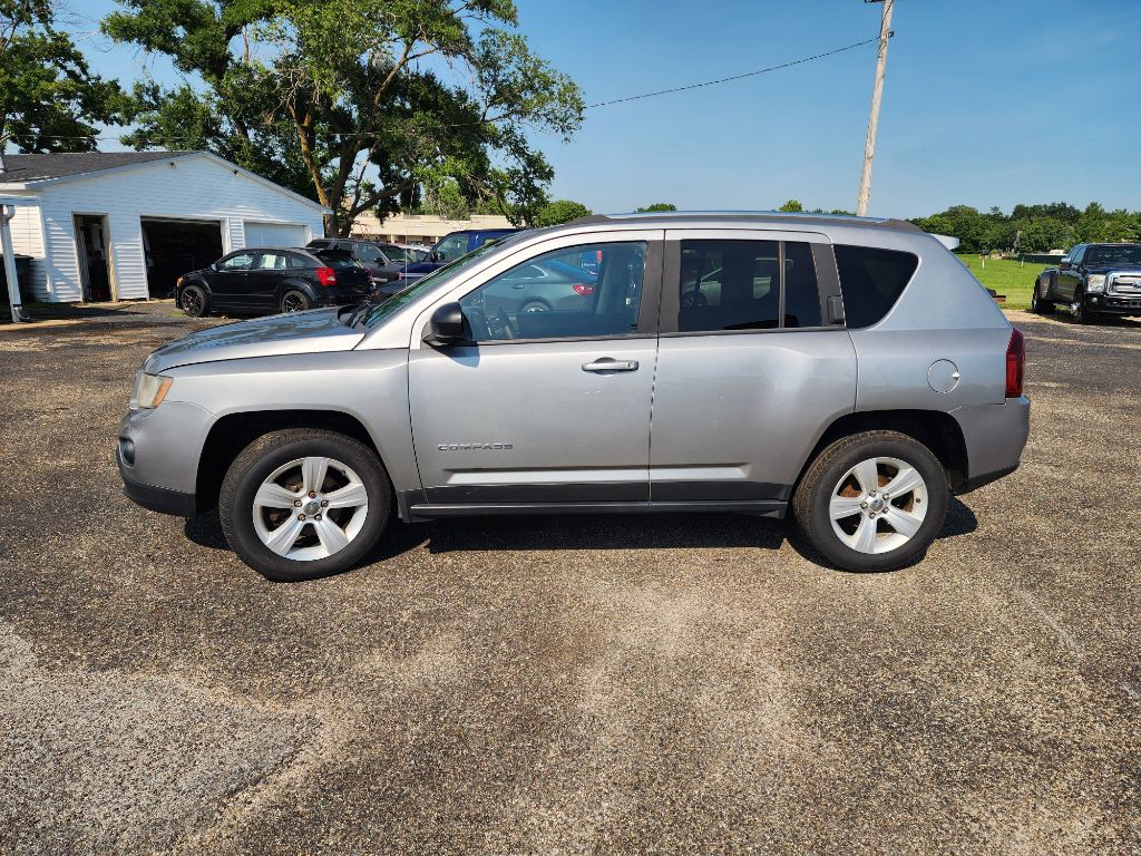 Photo 9 of this JEEP COMPASS