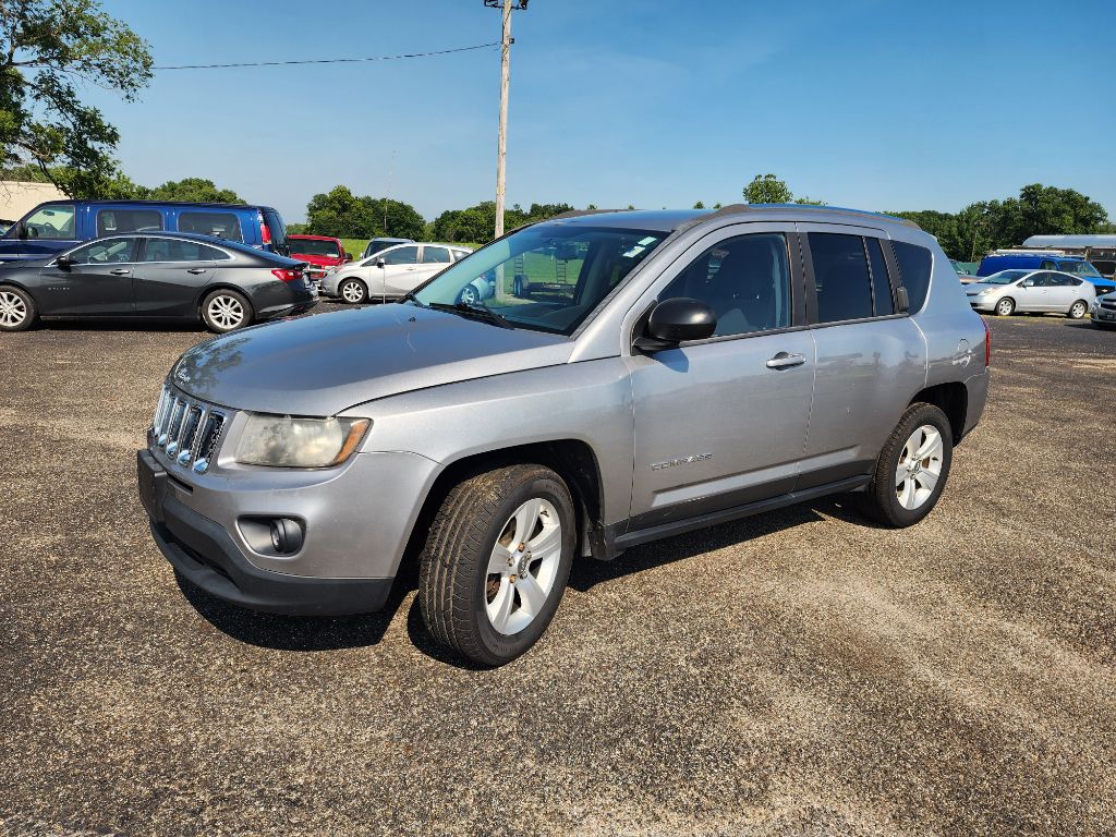 Photo 10 of this JEEP COMPASS