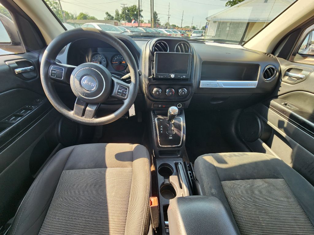 Photo 13 of this JEEP COMPASS