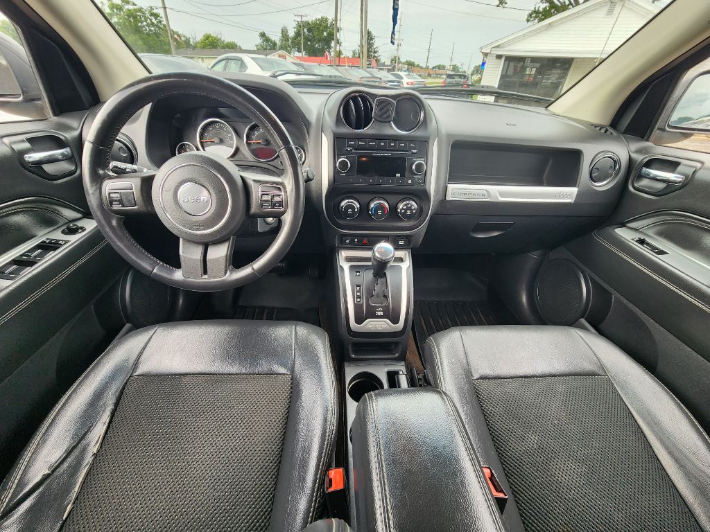 Photo 13 of this JEEP COMPASS