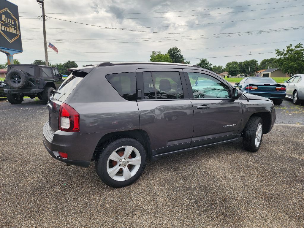 Photo 6 of this JEEP COMPASS