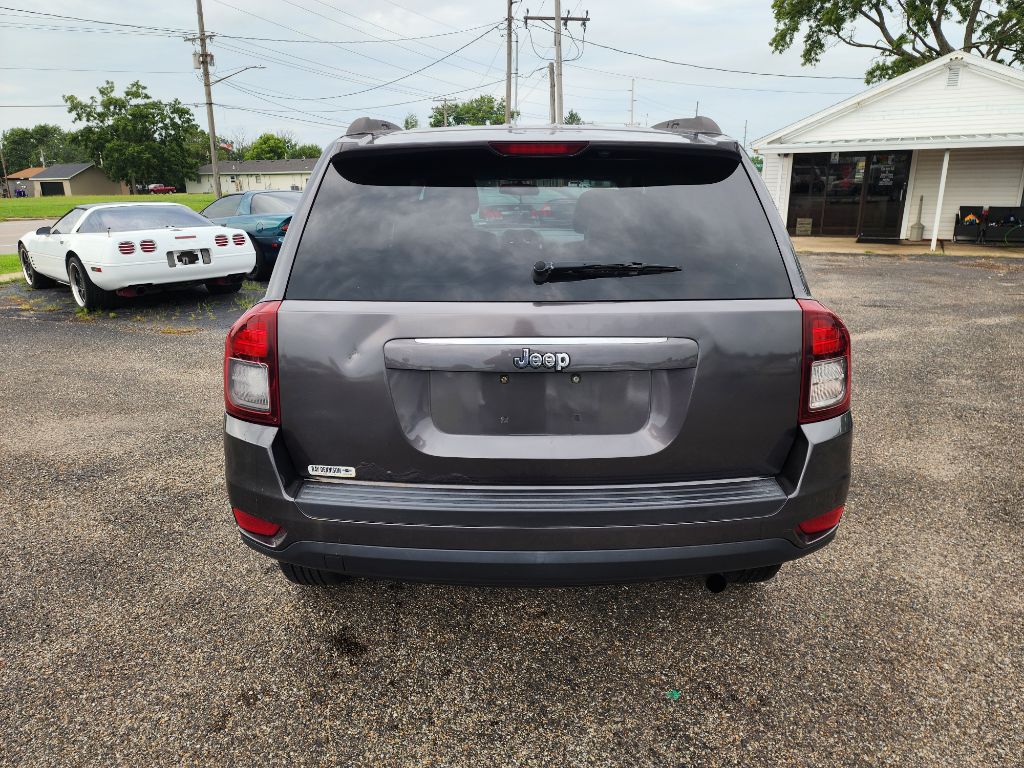 Photo 4 of this JEEP COMPASS