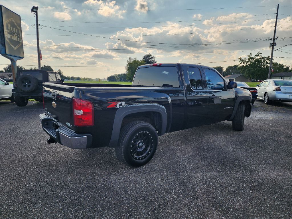 Photo 4 of this CHEVROLET SILVERADO 1500