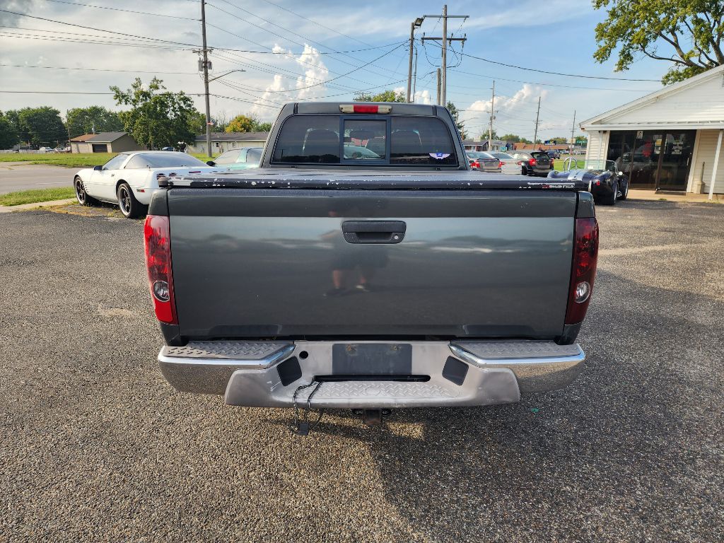 Photo 6 of this GMC CANYON