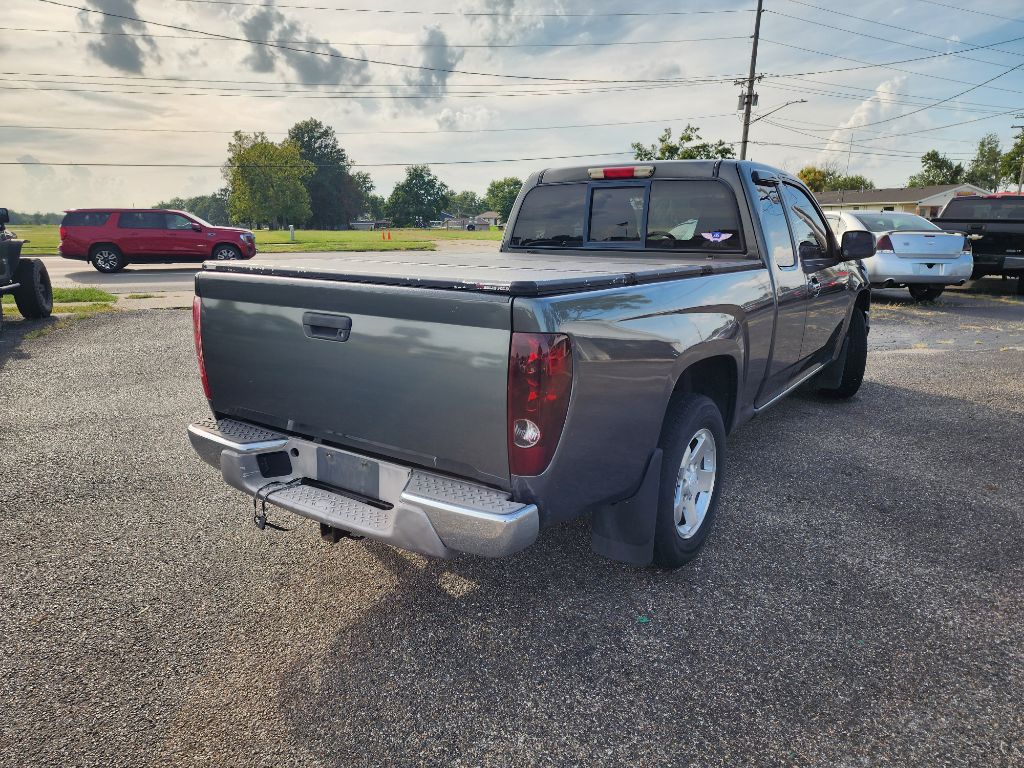 Photo 3 of this GMC CANYON