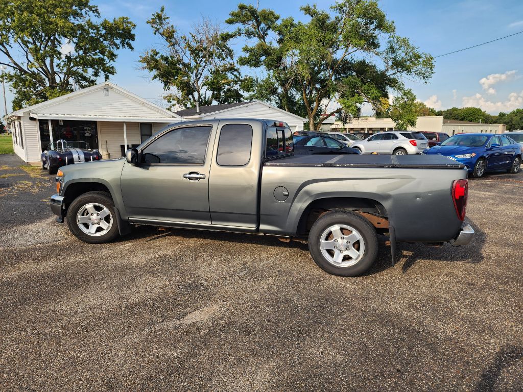 Photo 8 of this GMC CANYON