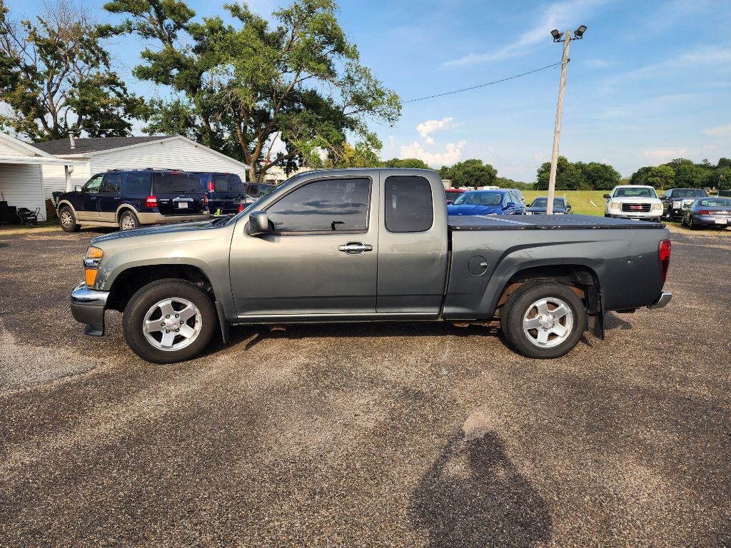 Photo 24 of this GMC CANYON