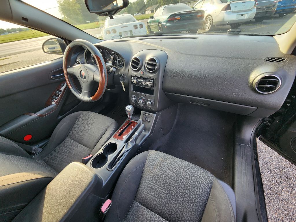 Photo 15 of this PONTIAC G6