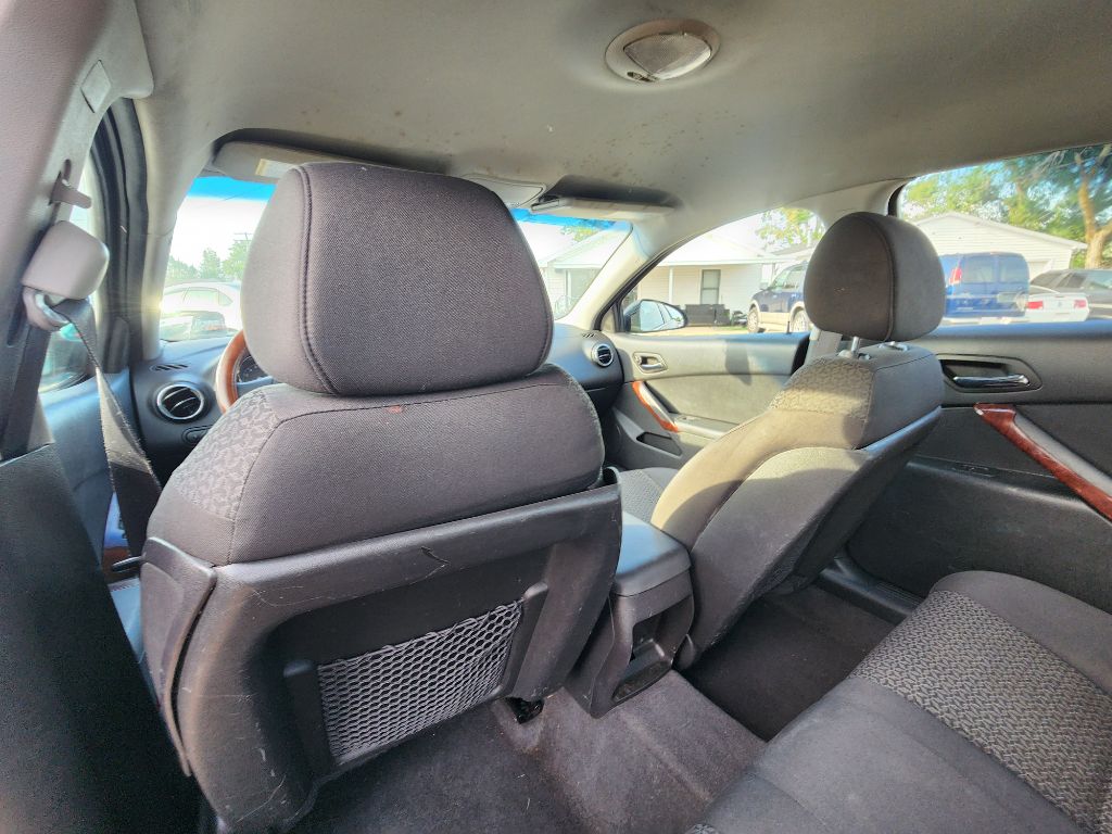 Photo 18 of this PONTIAC G6
