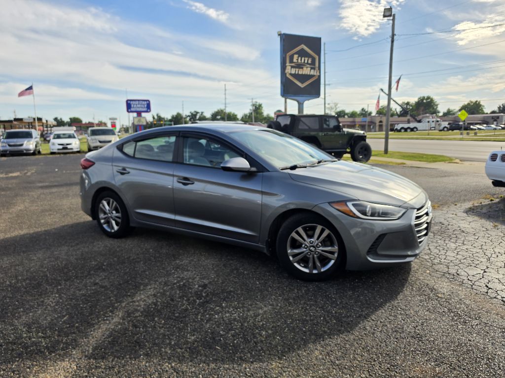 Photo 5 of this HYUNDAI ELANTRA
