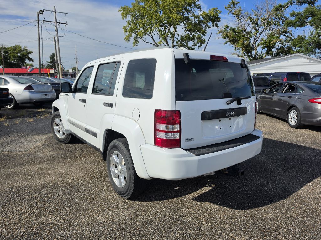Photo 7 of this JEEP LIBERTY