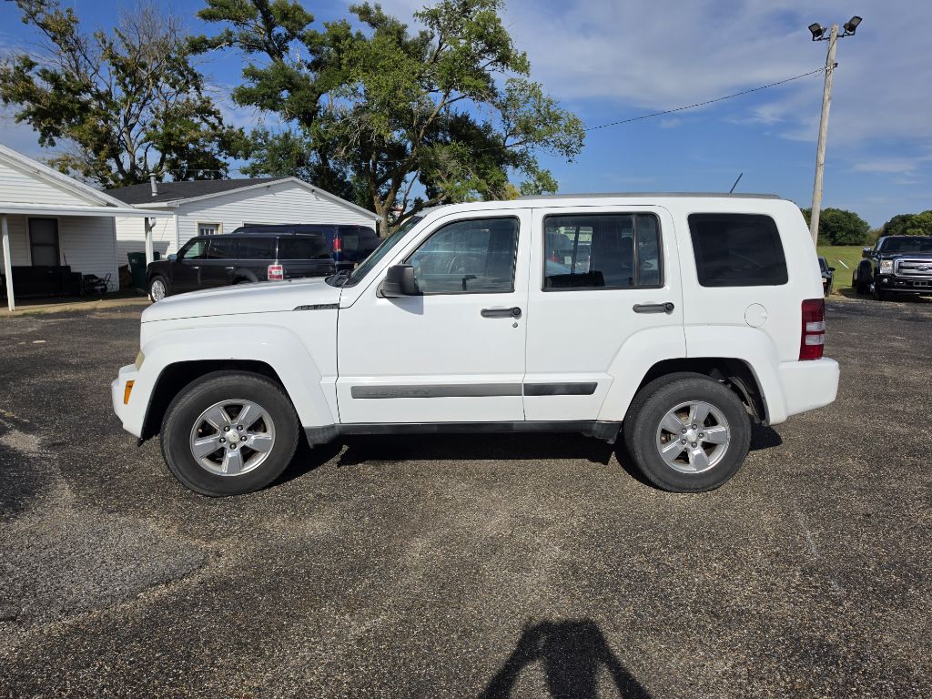Photo 8 of this JEEP LIBERTY