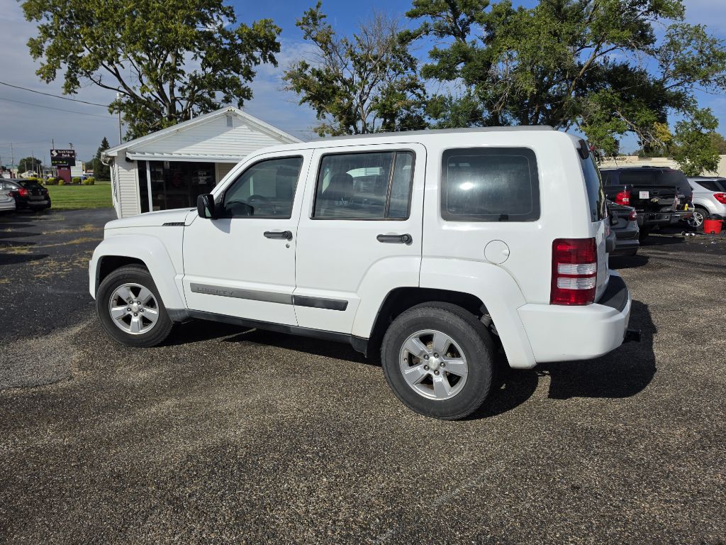 Photo 9 of this JEEP LIBERTY