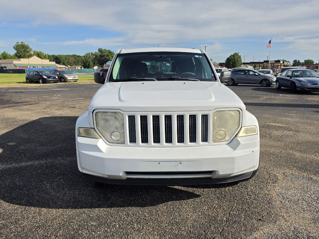 Photo 11 of this JEEP LIBERTY
