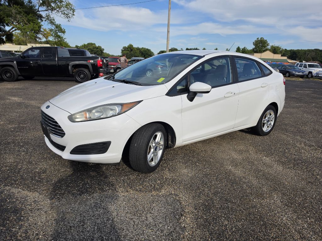 Photo 10 of this FORD FIESTA