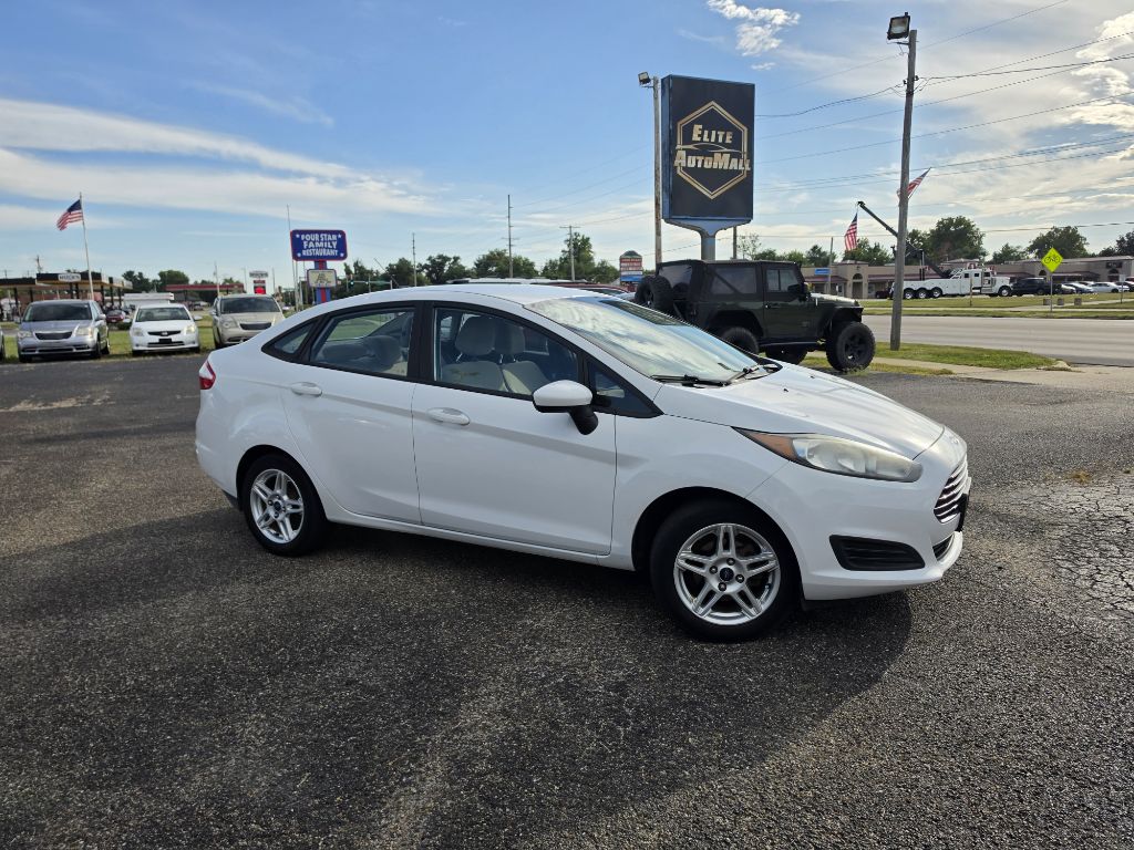 Photo 2 of this FORD FIESTA