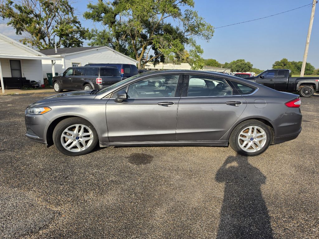 Photo 10 of this FORD FUSION