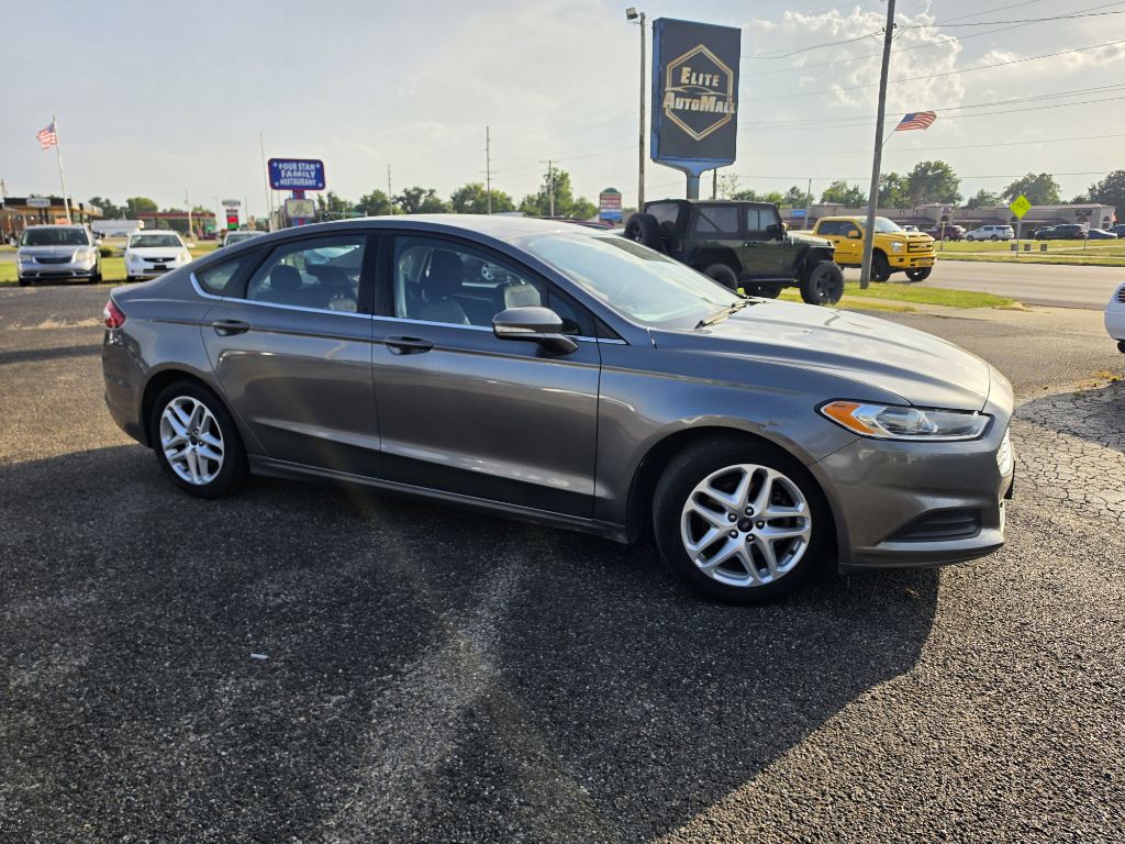 Photo 4 of this FORD FUSION