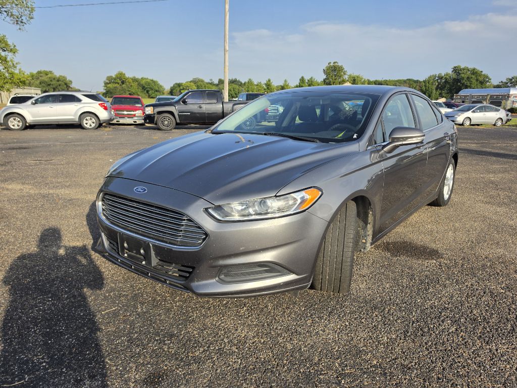 Photo 11 of this FORD FUSION