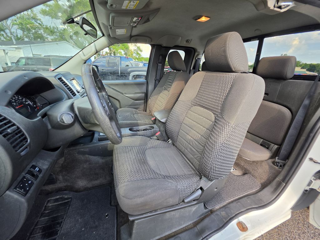 Photo 14 of this NISSAN FRONTIER
