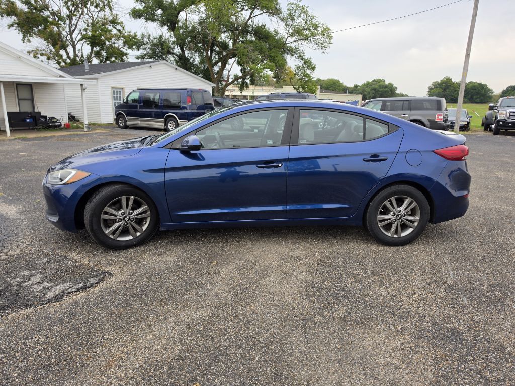Photo 10 of this HYUNDAI ELANTRA