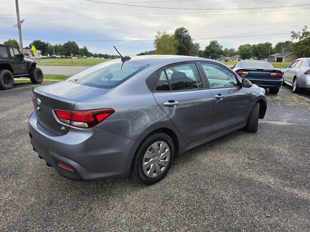 Photo 4 of this KIA RIO