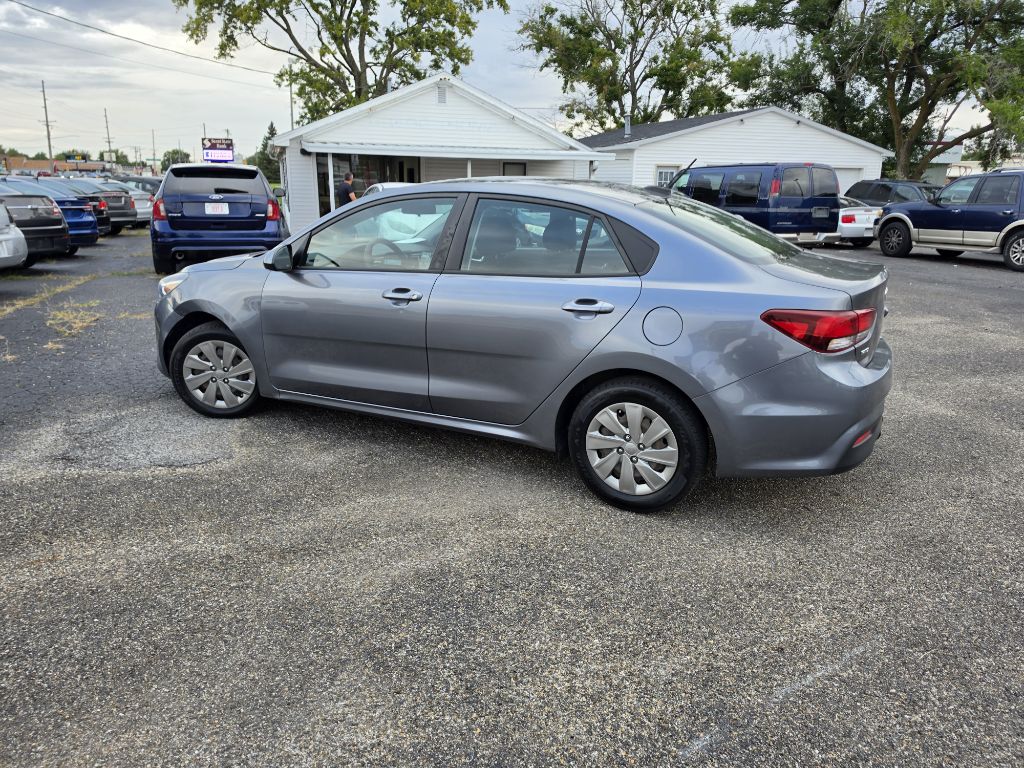 Photo 8 of this KIA RIO