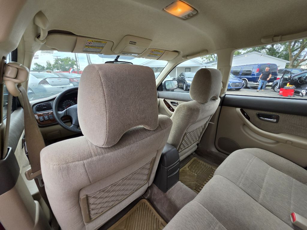 Photo 18 of this SUBARU LEGACY
