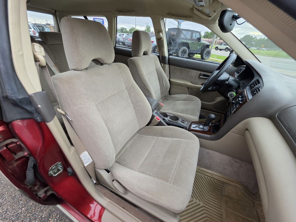 Photo 17 of this SUBARU LEGACY