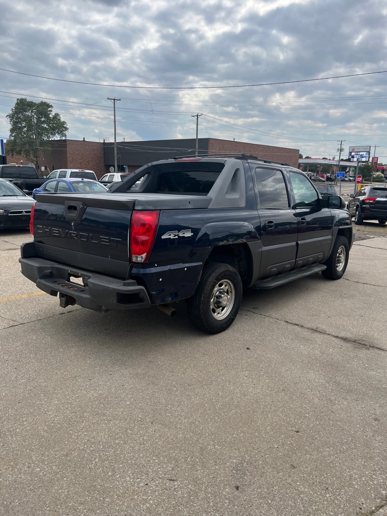 2004 Chevrolet Avalanche #4