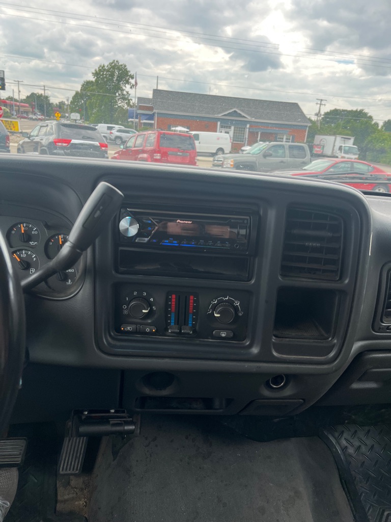 2004 Chevrolet Avalanche #16