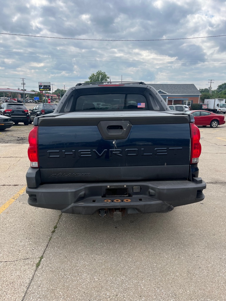 2004 Chevrolet Avalanche #5