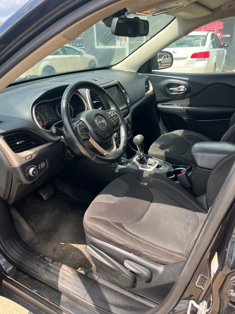 2015 Jeep Cherokee #14