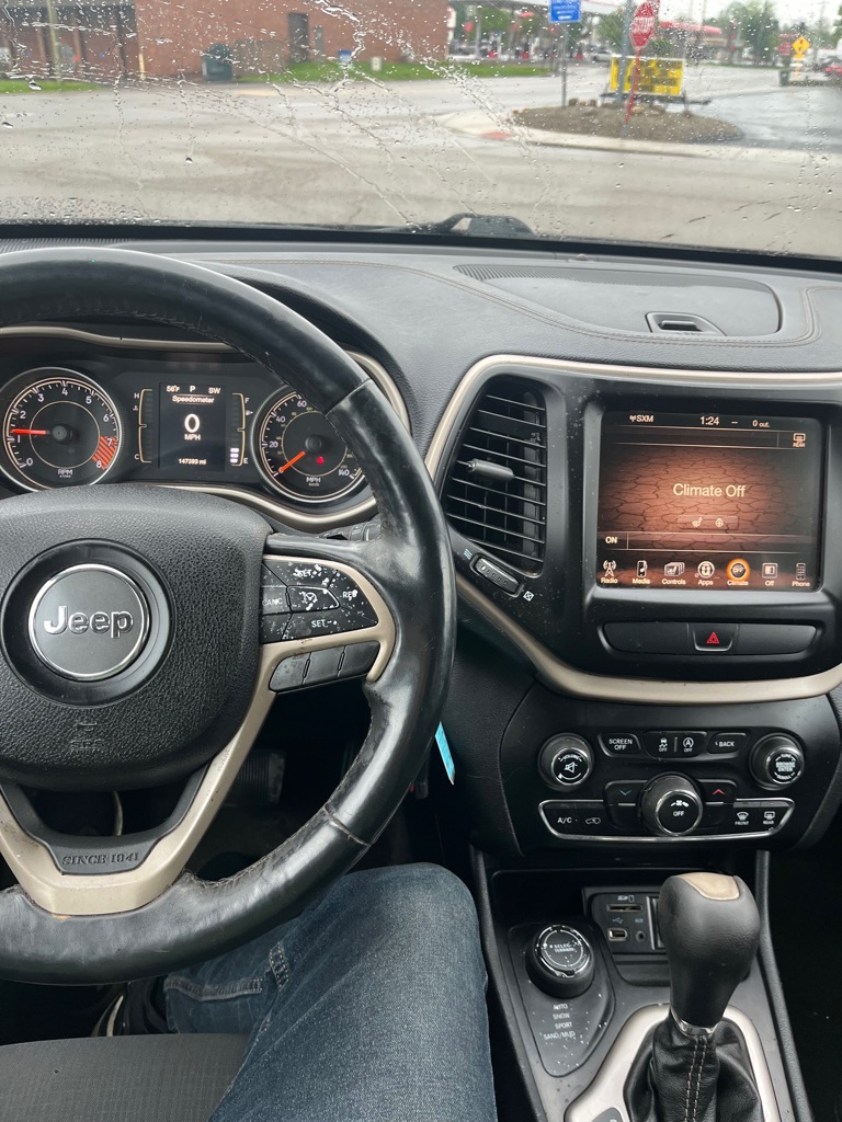 2015 Jeep Cherokee #15