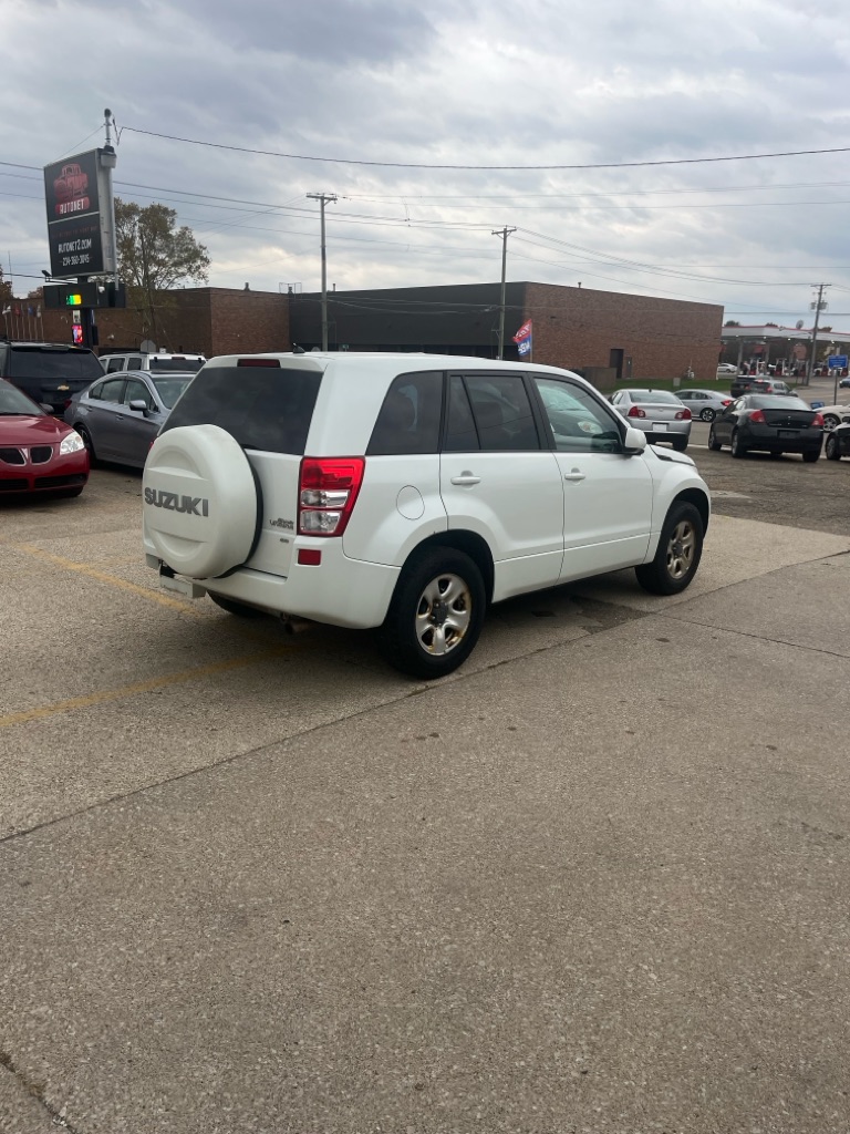 2009 Suzuki Grand Vitara #4