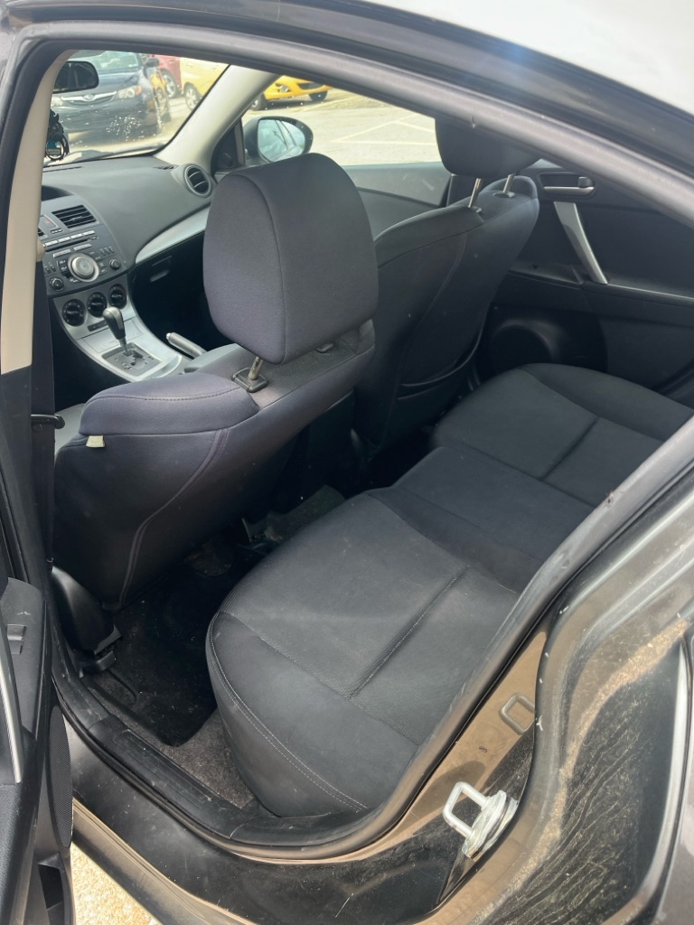 2010 Mazda MAZDA3 s Sport - Photo 12