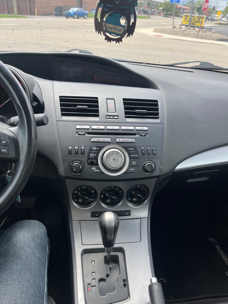 2010 Mazda MAZDA3 s Sport - Photo 16