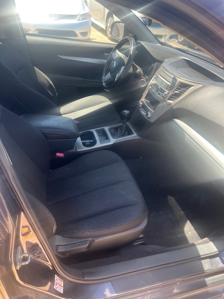2010 Subaru Legacy #9