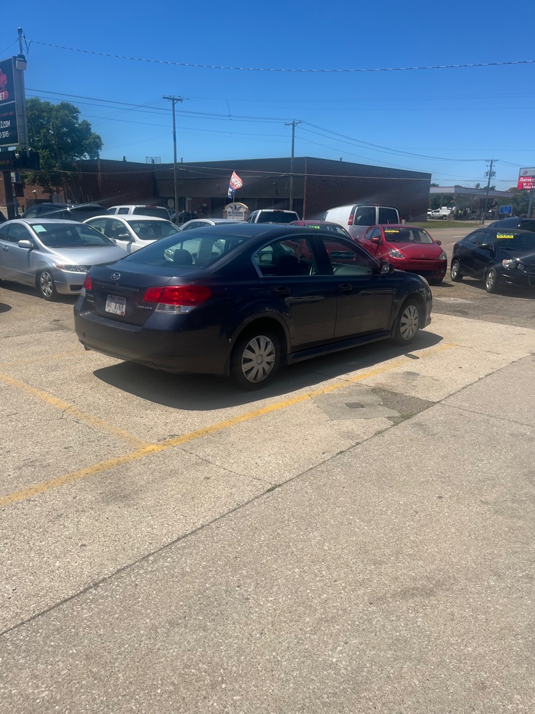 2010 Subaru Legacy #4