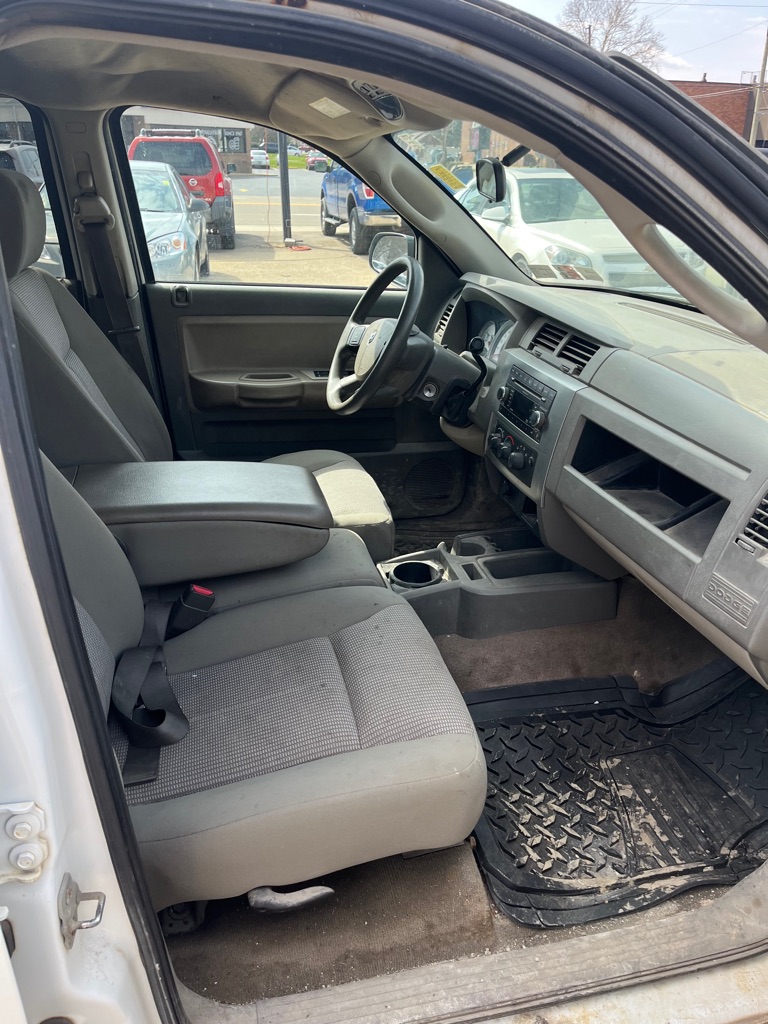2008 Dodge Dakota #9